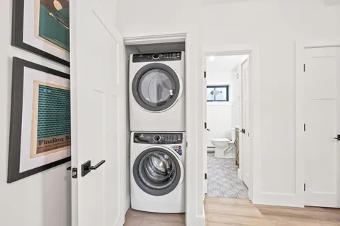 $1,200,000 | 167 Bradford Street, Unit B, Provincetown, MA 02657