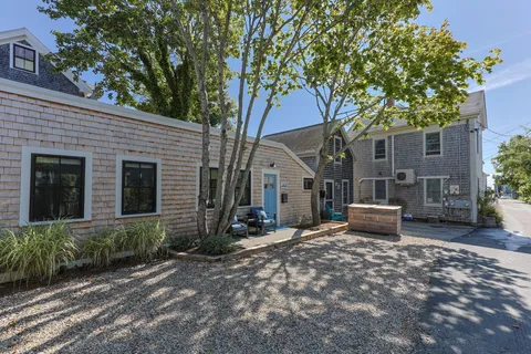 $1,200,000 | 167 Bradford Street, Unit B, Provincetown, MA 02657