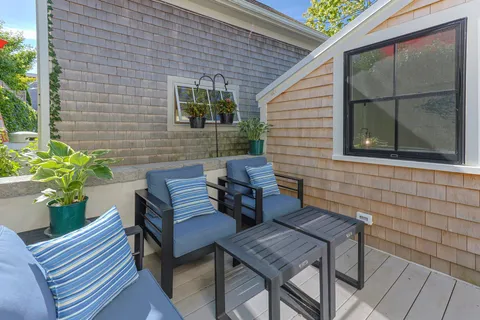 $1,200,000 | 167 Bradford Street, Unit B, Provincetown, MA 02657