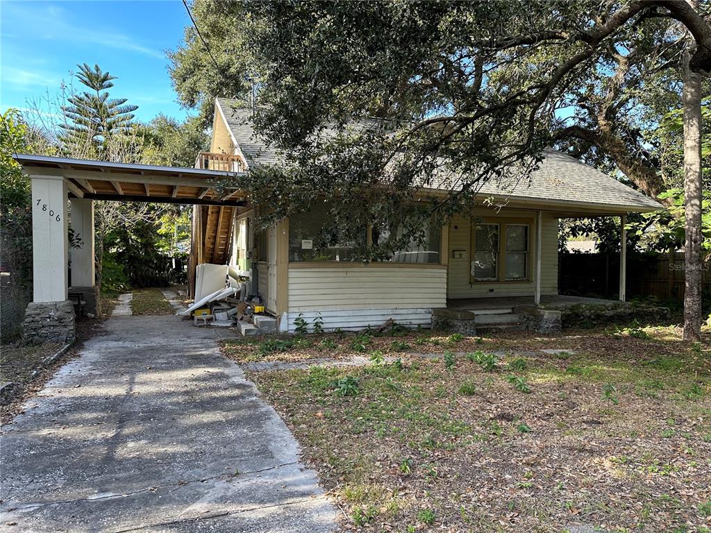 7806 North Van Dyke Pl  