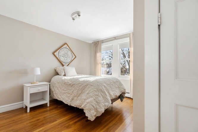 176 Bay State Road Melrose, MA 02176 - Photo 21 of 42