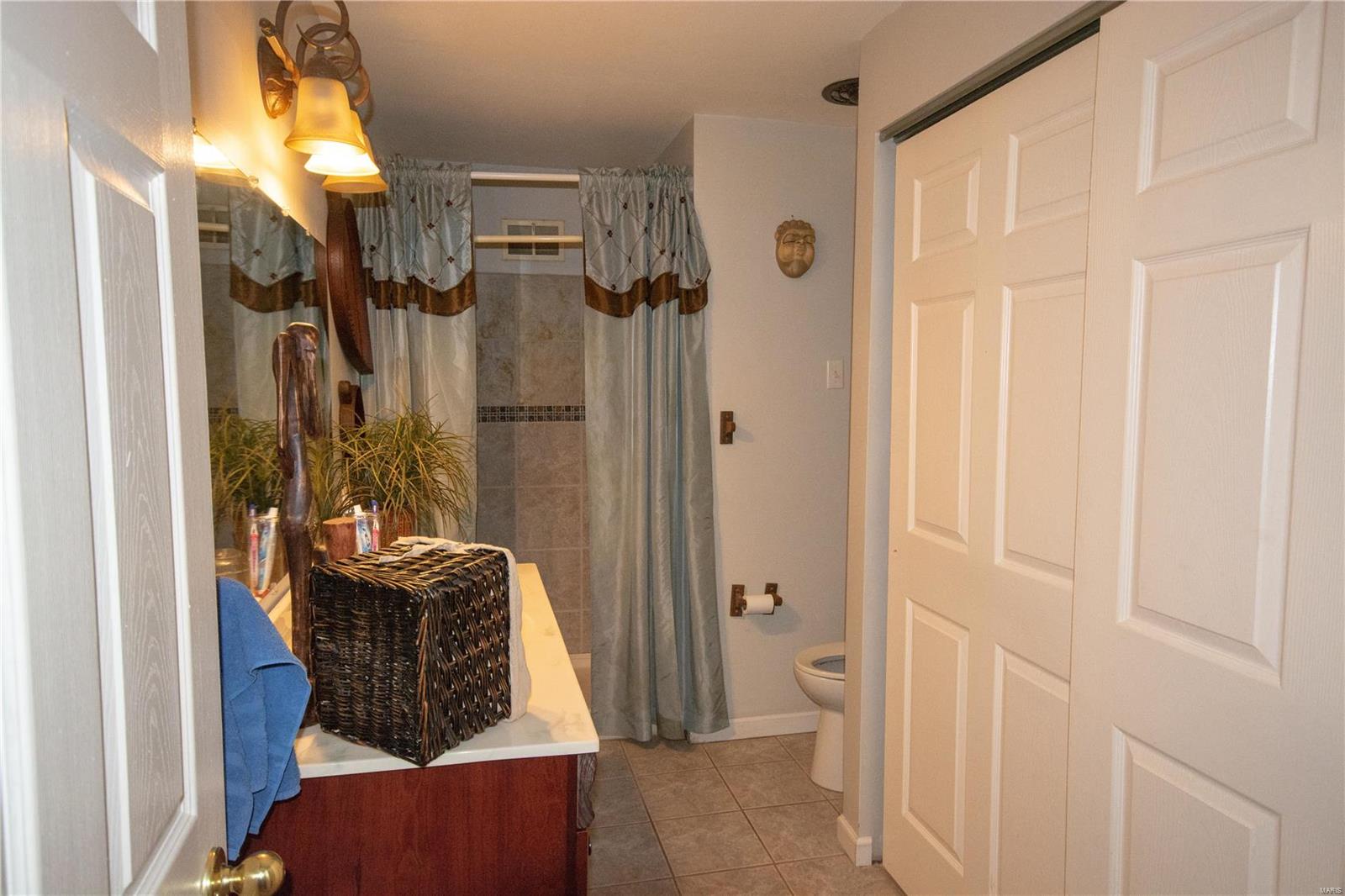 1231 Chambers Road St. Louis, MO 63137 - Photo 8 of 14