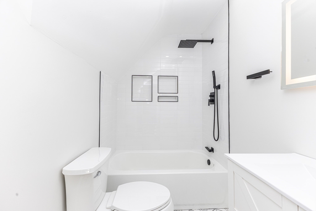 40 Devon Street, Unit 3 Boston, MA 02121 - Photo 12 of 23