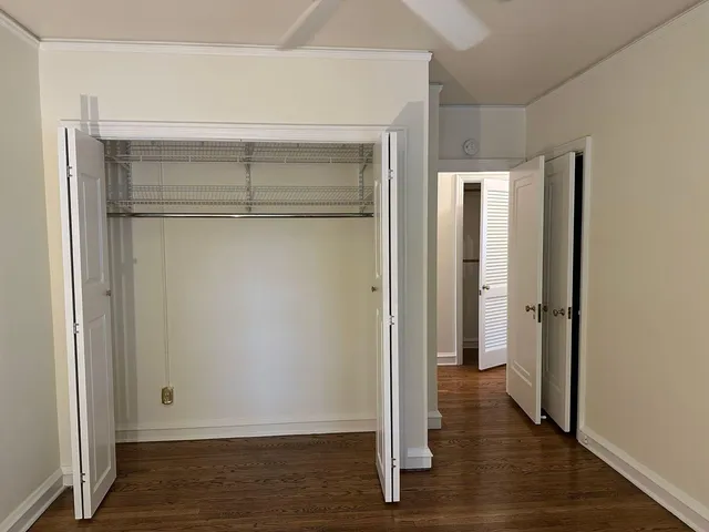 $3,200 | 2227 East Woodstock Place, Milwaukee, WI 53202