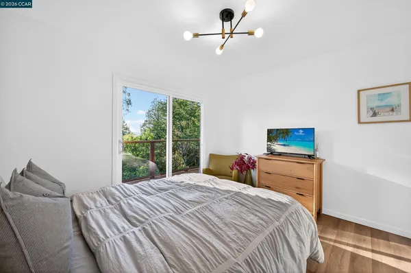 $1,298,000 | 230 Fairlawn Drive, Berkeley, CA 94708