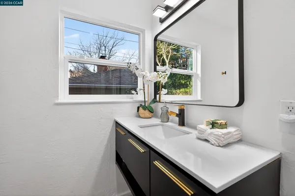 $1,298,000 | 230 Fairlawn Drive, Berkeley, CA 94708