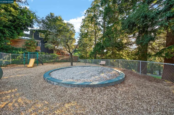 $1,298,000 | 230 Fairlawn Drive, Berkeley, CA 94708