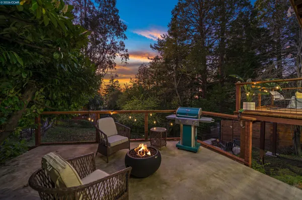 $1,298,000 | 230 Fairlawn Drive, Berkeley, CA 94708