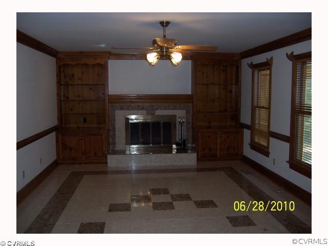 13001 Rivers Bend Road Chester, VA 23836 - Photo 6 of 12 a view of entryway