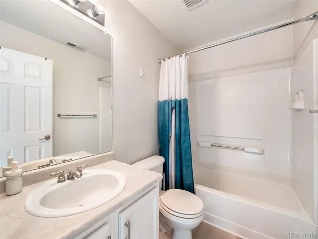 $490,000 | 188 South Granby Court, Aurora, CO 80012