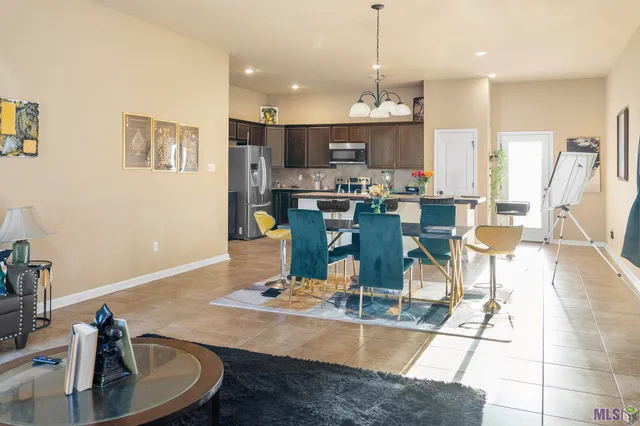 $2,600 | 8522 Abertay Avenue, Baton Rouge, LA 70820