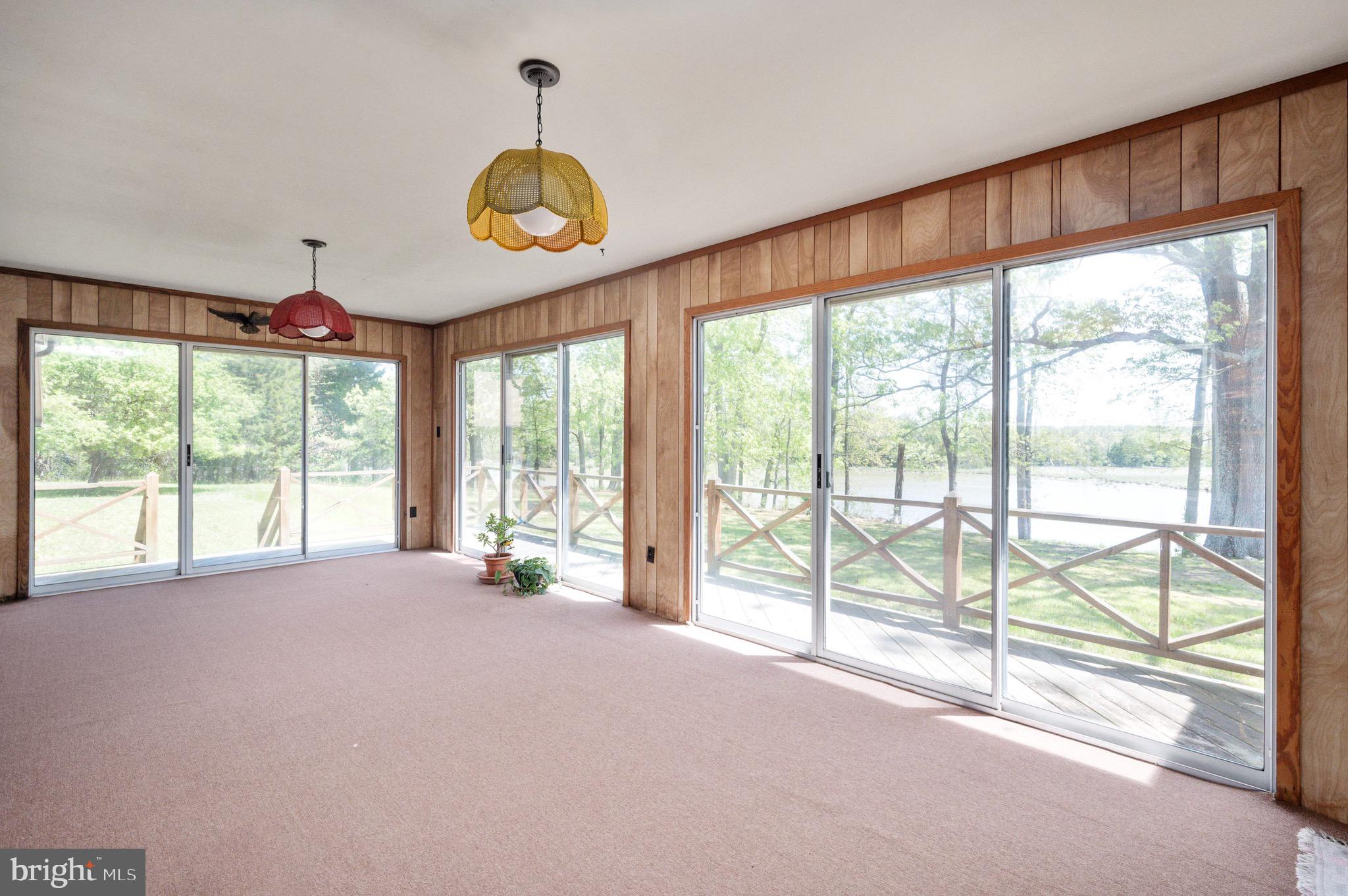 20586 Ridge Road Colonial Beach, VA 22443 - Photo 29 of 34 Sunroom