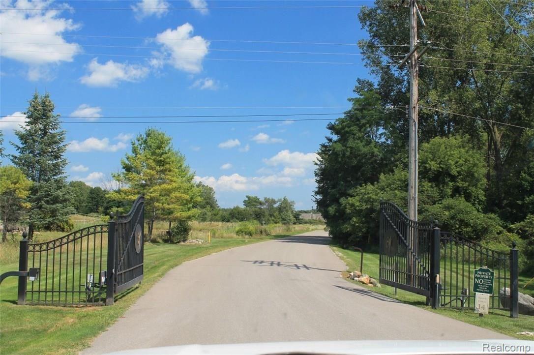 11517 Erin's Way Romeo, MI 48065 - Photo 15 of 16 cindys gates (Custom).jpg
