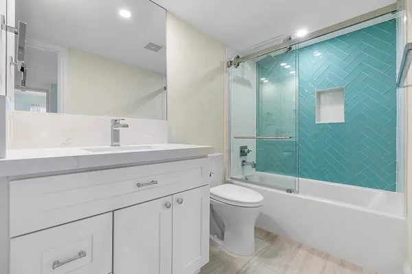 $2,900 | 123 Yacht Club Way, Unit 101, Hypoluxo, FL 33462