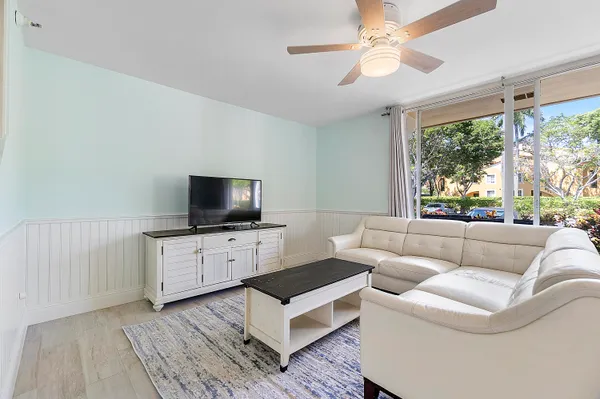 $2,900 | 123 Yacht Club Way, Unit 101, Hypoluxo, FL 33462