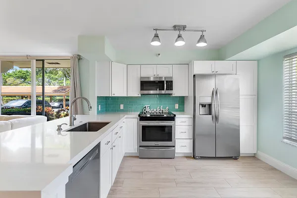 $2,900 | 123 Yacht Club Way, Unit 101, Hypoluxo, FL 33462