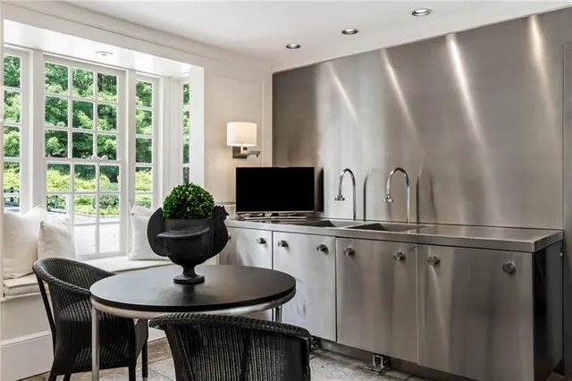 $5,950,000 | 1727 West Paces Ferry Road Northwest, Atlanta, GA 30327