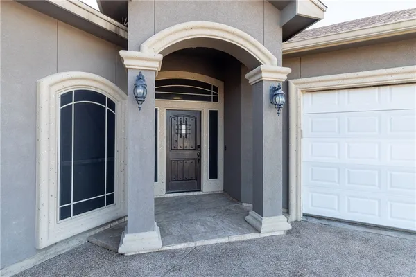 $2,800 | 8314 Excalibur Road, Corpus Christi, TX 78414