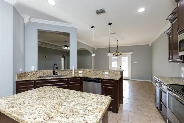 $2,800 | 8314 Excalibur Road, Corpus Christi, TX 78414