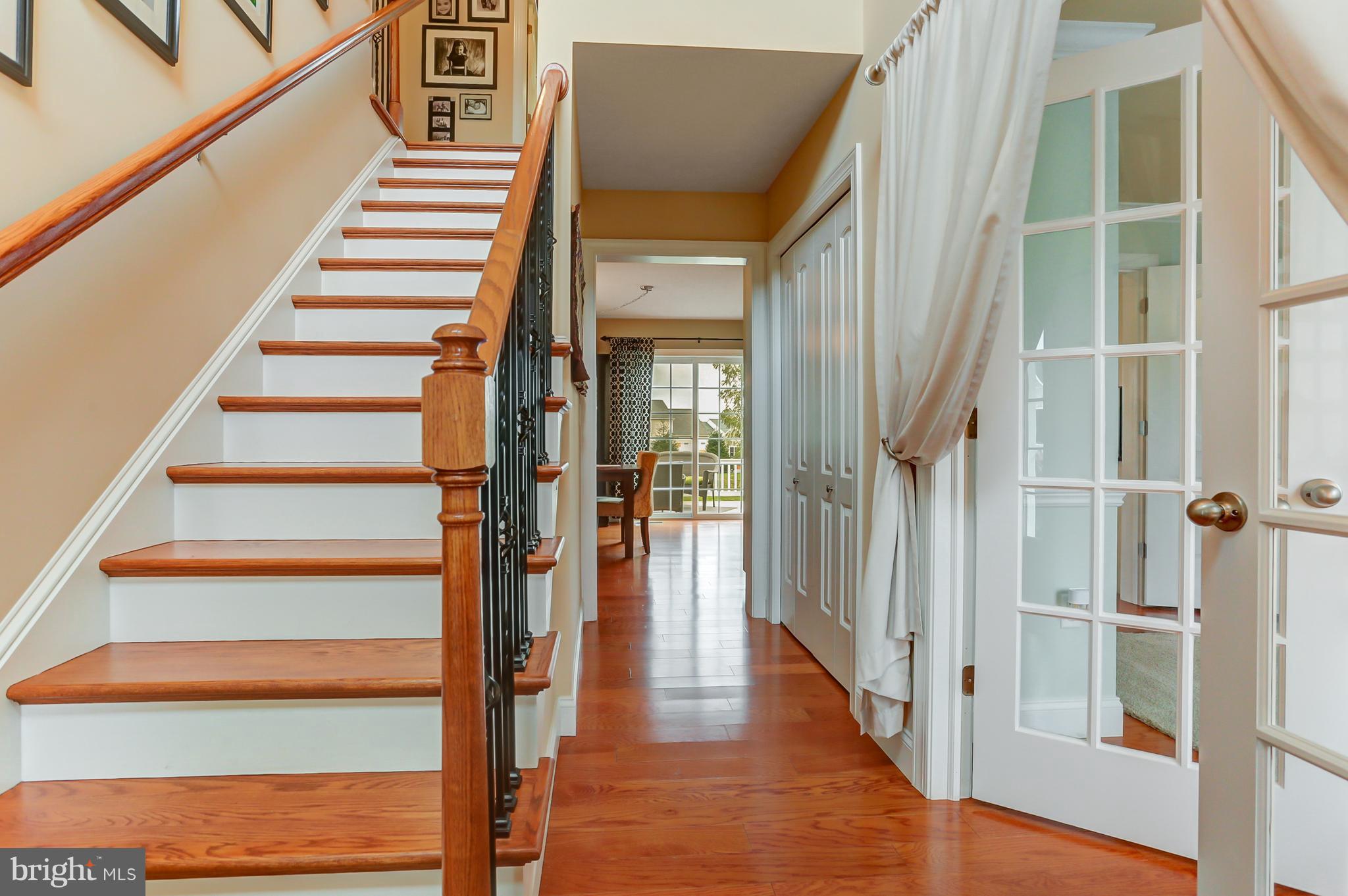 620 Belgian Way Lititz, PA 17543 - Photo 4 of 29 Hallway