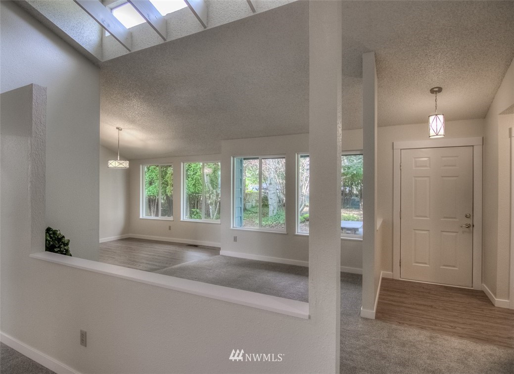 3752 Magrath Road Bellingham, WA 98226 - Photo 2 of 22