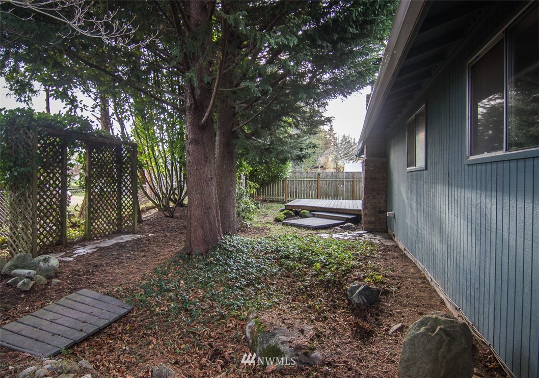 3752 Magrath Road Bellingham, WA 98226 - Photo 17 of 22