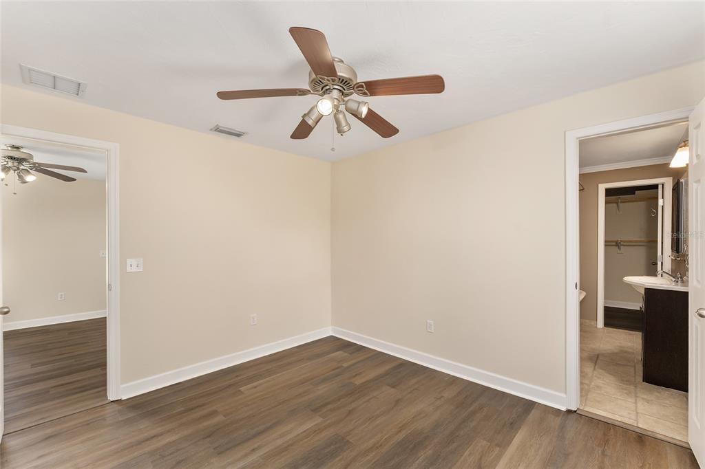 18673 Northwest 252nd Street High Springs, FL 32643 - Photo 9 of 40