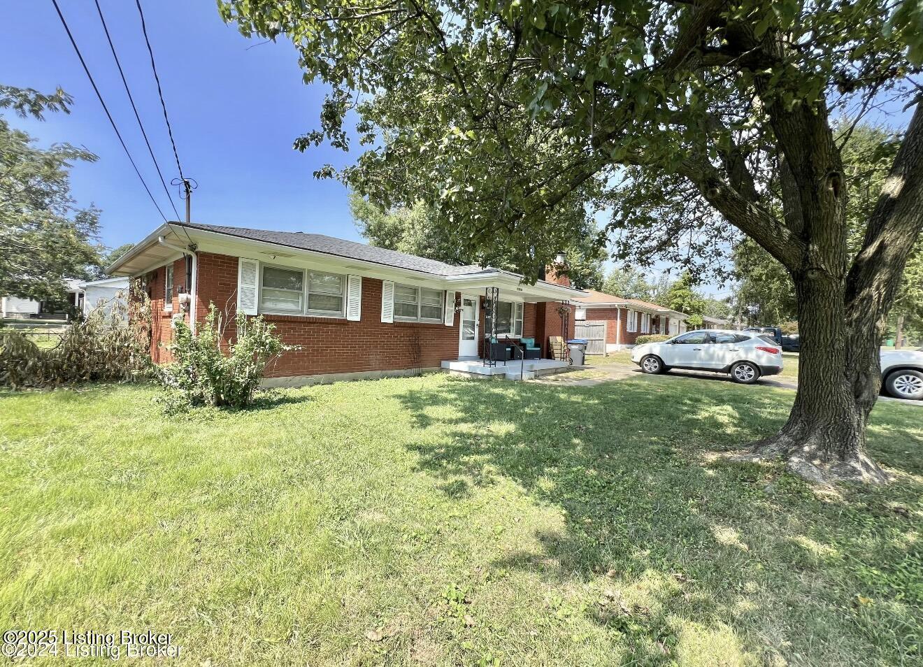 10906 Deering Road Louisville, KY 40272 - Photo 11 of 14 IMG_0816