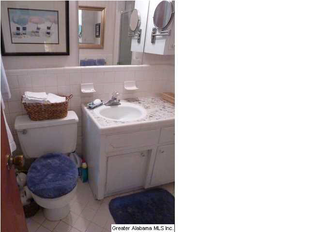 3249 Tyrol Road Vestavia Hills, AL 35216 - Photo 17 of 32