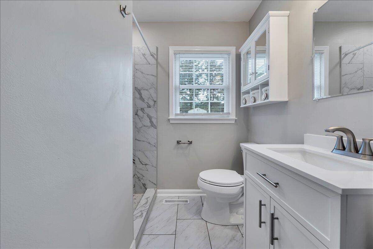 197 Apple Tree Road Roanoke, VA 24019 - Photo 23 of 45 21-MIB04206