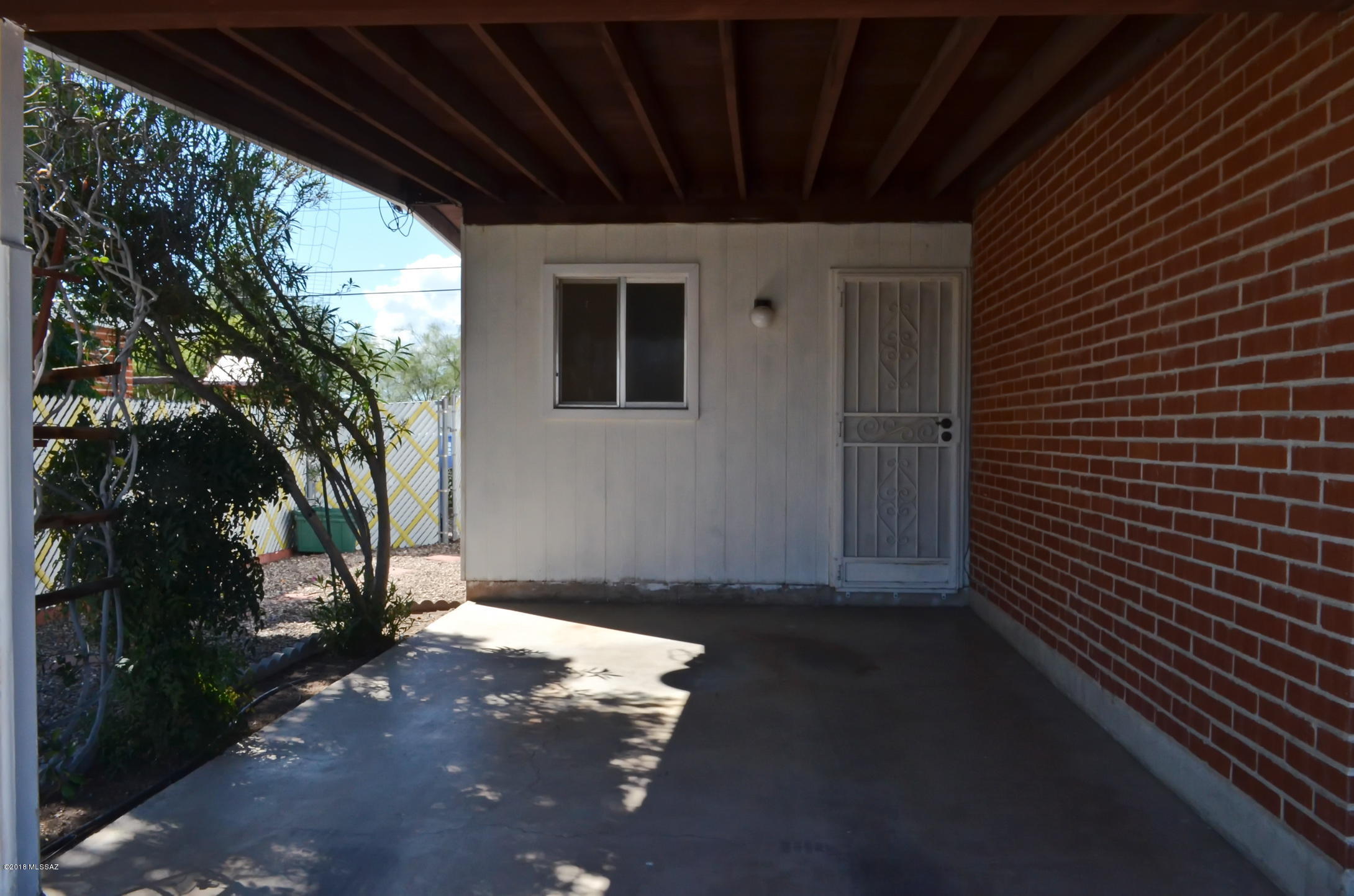 1851 West Camelot Road Tucson, AZ 85713 - Photo 6 of 29
