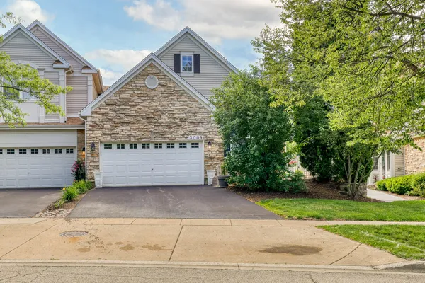 $375,000 | 3009 Talaga Drive, Algonquin, IL 60102