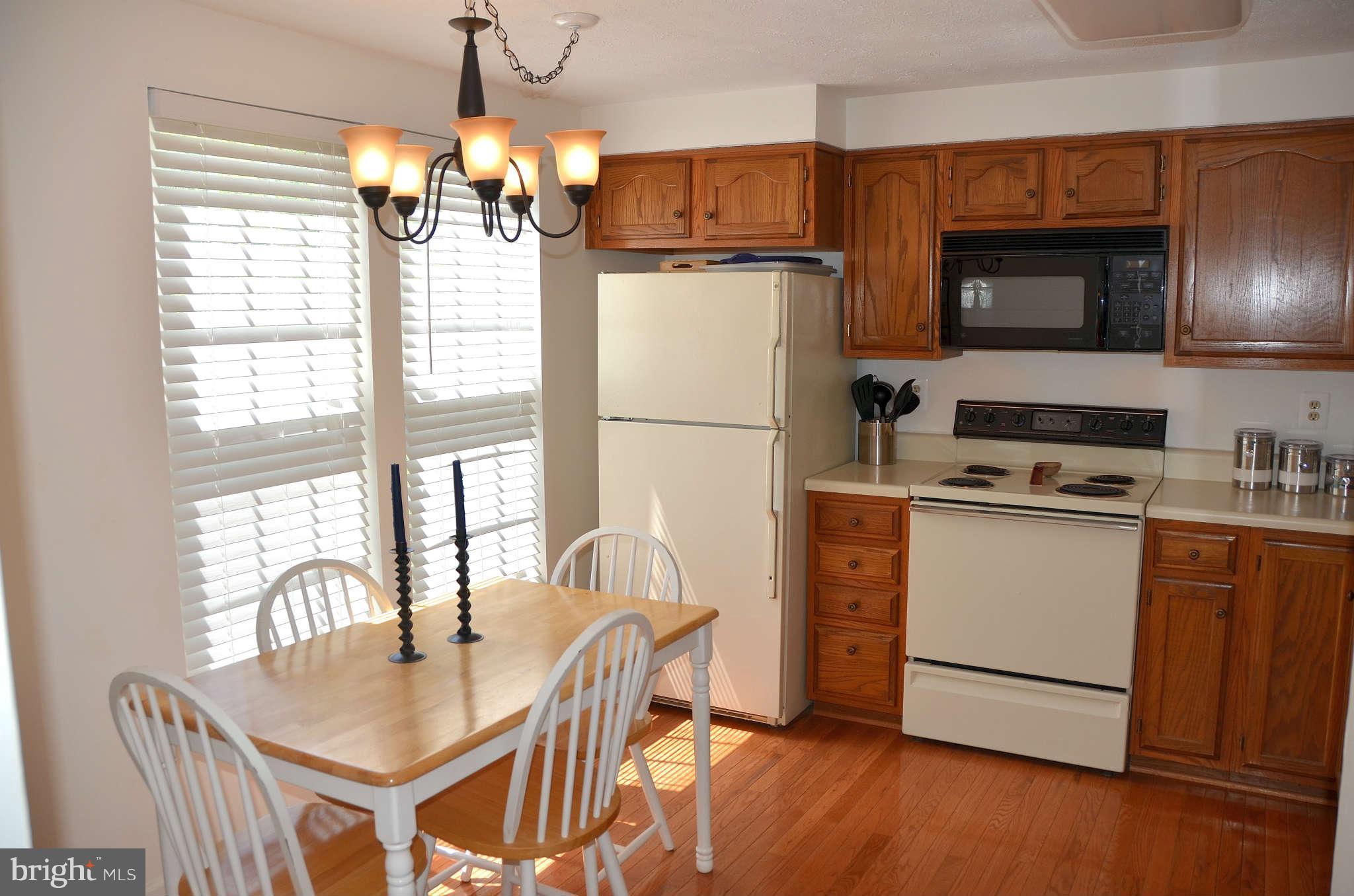 578 Quaker Ridge Court Arnold, MD 21012 - Photo 2 of 28 Kitchen