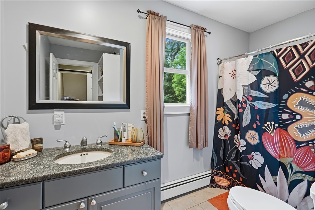 71 Mt Hygeia Road Foster, RI 02825 - Photo 28 of 45 2nd FL Full bath