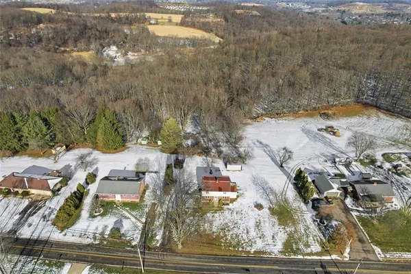 $299,900 | 4156 Glasgow Road, Valencia, PA 16059