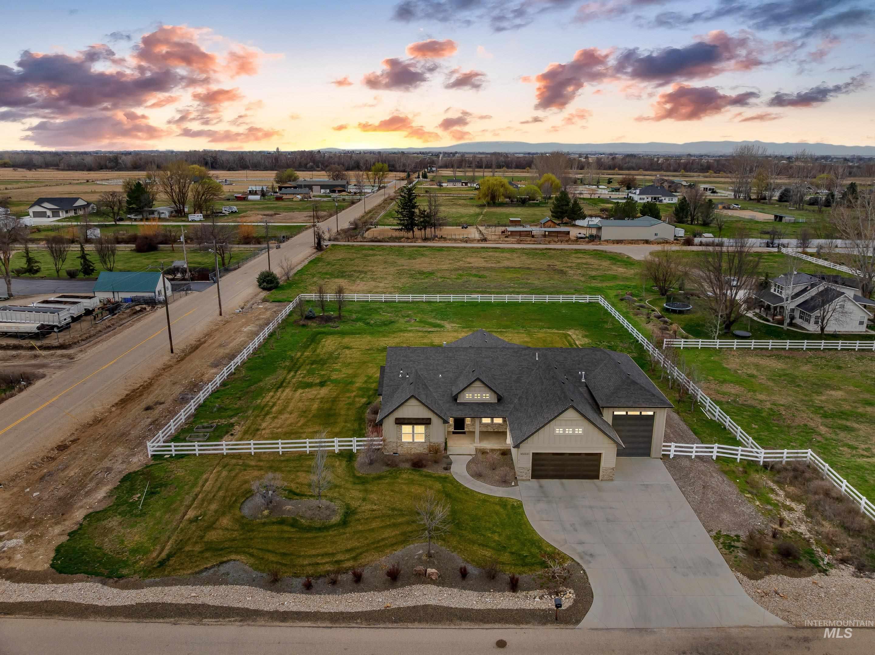 10031 Riverbend Place Middleton, ID 83644 - Photo 2 of 41