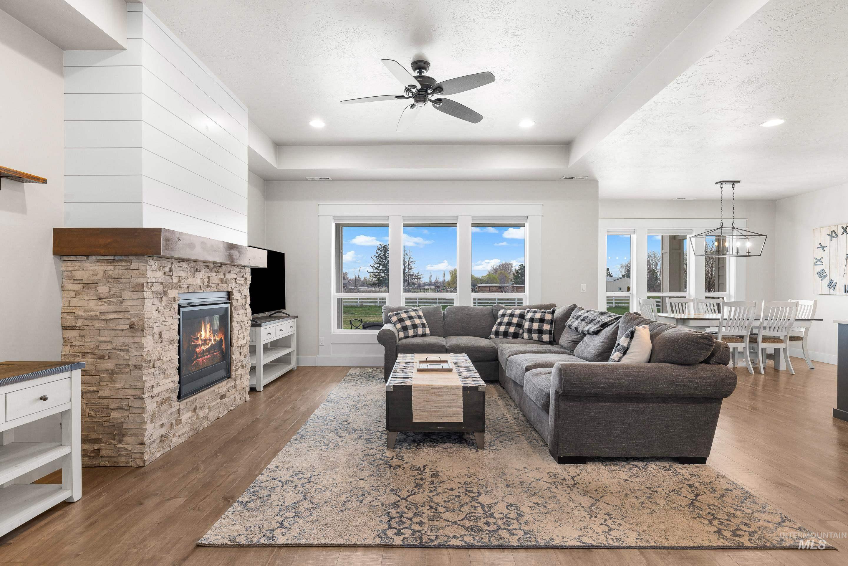 10031 Riverbend Place Middleton, ID 83644 - Photo 6 of 41