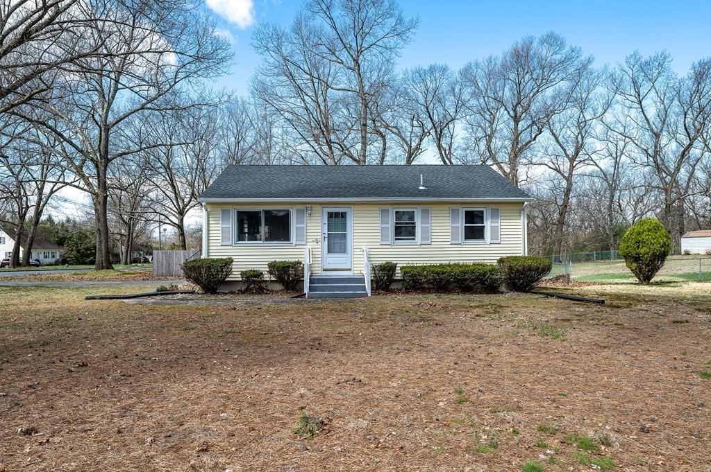 381 North Brook Road Springfield, MA 01119 - Photo 26 of 35 a view of a house with a yard