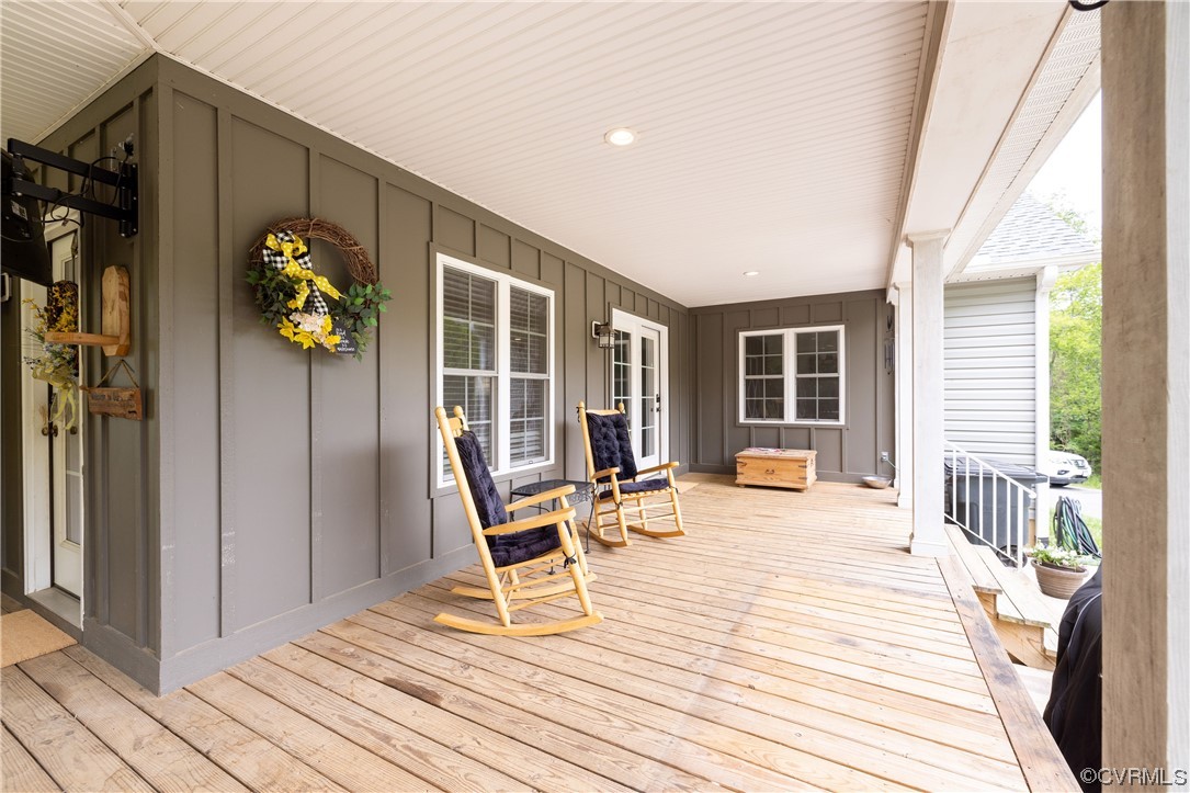 5497 Old Columbia Road Goochland, VA 23063 - Photo 27 of 41 a outdoor space with lots of furniture and windows
