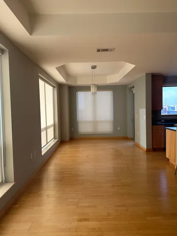 $3,700 | 125 North Hamilton Street, Unit 1001, Madison, WI 53703