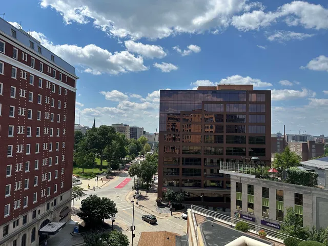 $3,700 | 125 North Hamilton Street, Unit 1001, Madison, WI 53703