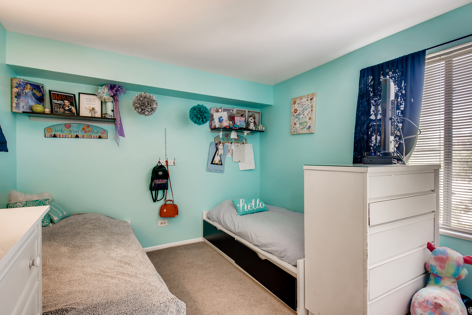 6177 Knoll Wood Road, Unit 201 Willowbrook, IL 60527 - Photo 9 of 11 a bedroom with a bed and furniture