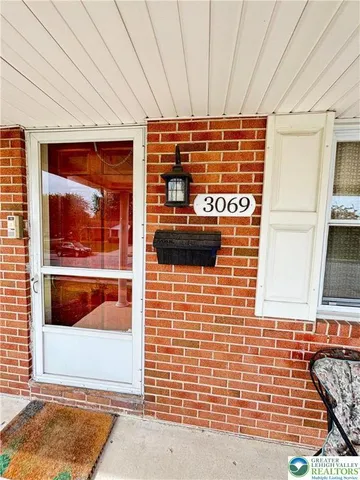 a view of outdoor space