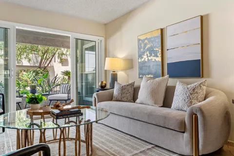 $575,000 | 360 South Euclid Avenue, Unit 116, Pasadena, CA 91101