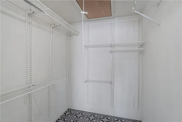 $235,000 | 1483 Keys Crossing Drive Northeast, Brookhaven, GA 30319