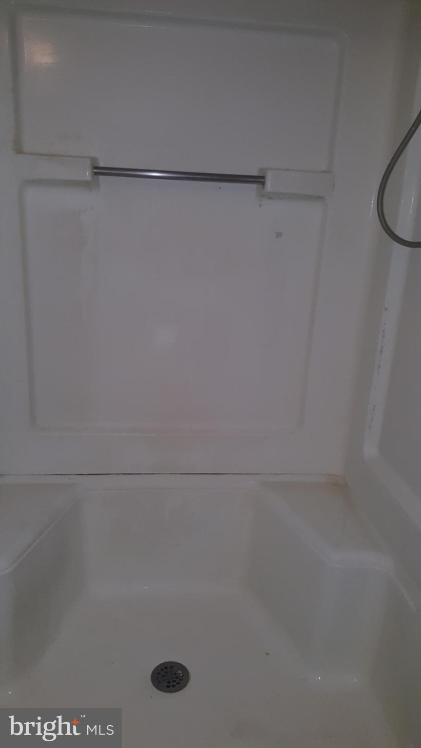 14802 Rydell Road, Unit 203 Centreville, VA 20121 - Photo 13 of 14 Bath (Master)