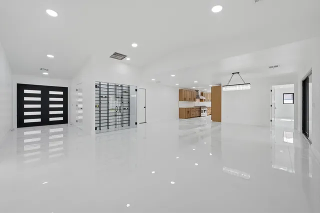 $1,300,000 | 2587 Calico Lane, Palm Springs, CA 92262