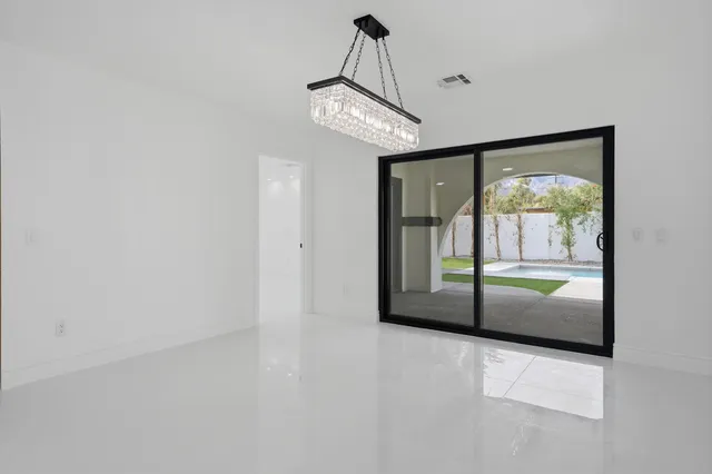 $1,300,000 | 2587 Calico Lane, Palm Springs, CA 92262