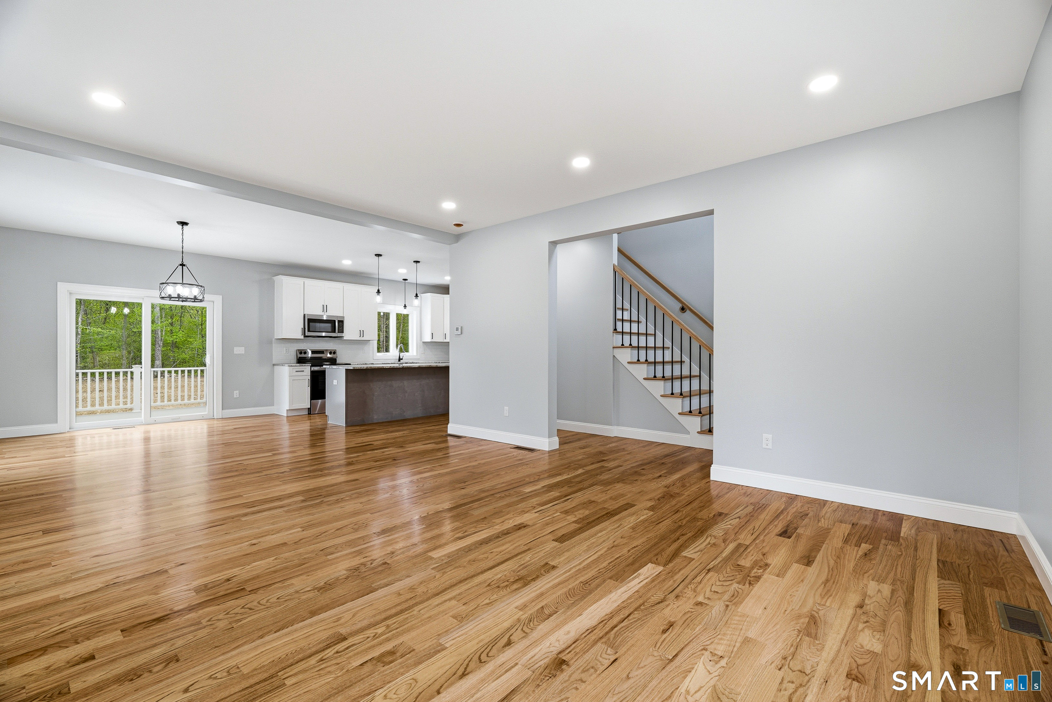 29 South Road Bozrah, CT 06334 - Photo 4 of 37