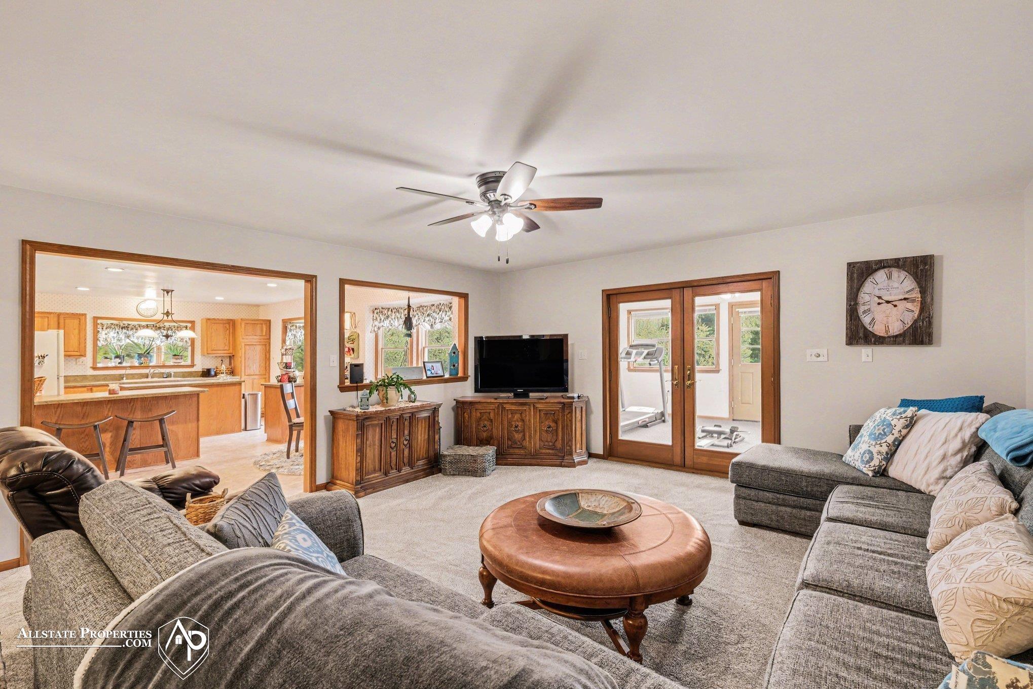 12301 South New Lothrop Road Byron, MI 48418 - Photo 3 of 27